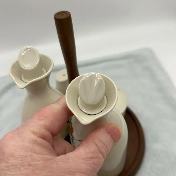 Vintage Cruet 6-Piece Set-Porcelain/Ceramic/Wood with Table Caddy - Picture 8 of 12